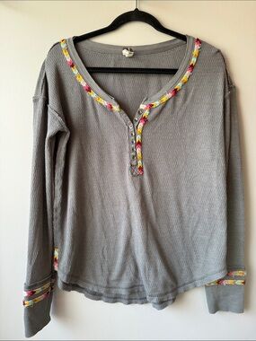 We The Free Gray Waffle Knit Henley with Multicolor embroidered Braid Trim Med